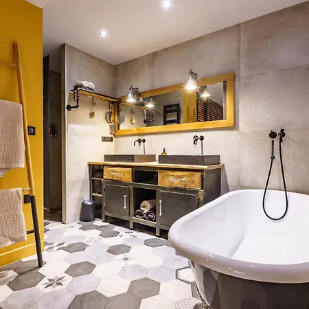 Appartement Loft Moderne Et Familial- Port De - 2 Chambres- Parking - Climatisation