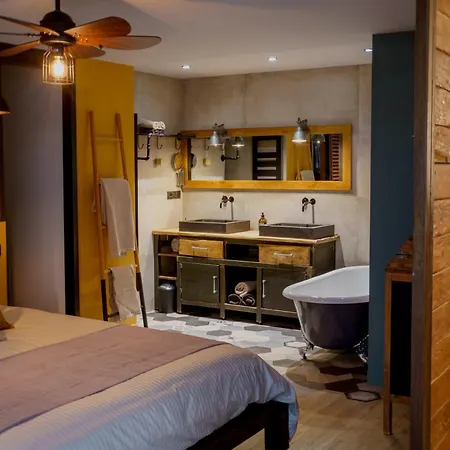 Loft Moderne Et Familial- Port De - 2 Chambres- Parking - Climatisation Appartement